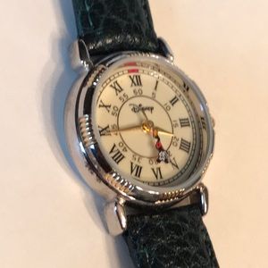 DISNEY MICKEY MOUSE HANGING WATCH